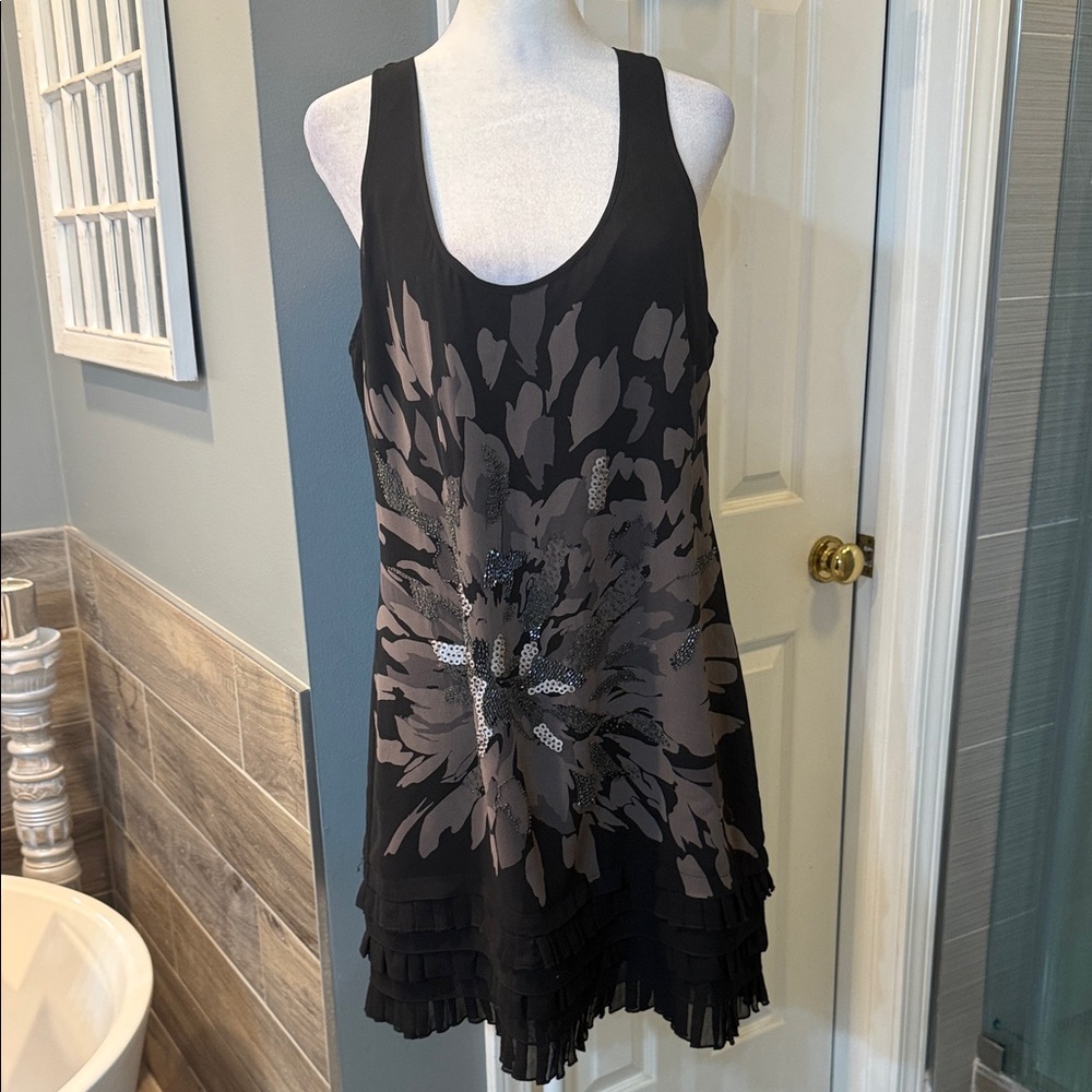 Ted Baker 100% Silk Ruffled Hem Sequined Beaded Tank Mini Dress size 4 US Medium - Picture 2 of 12